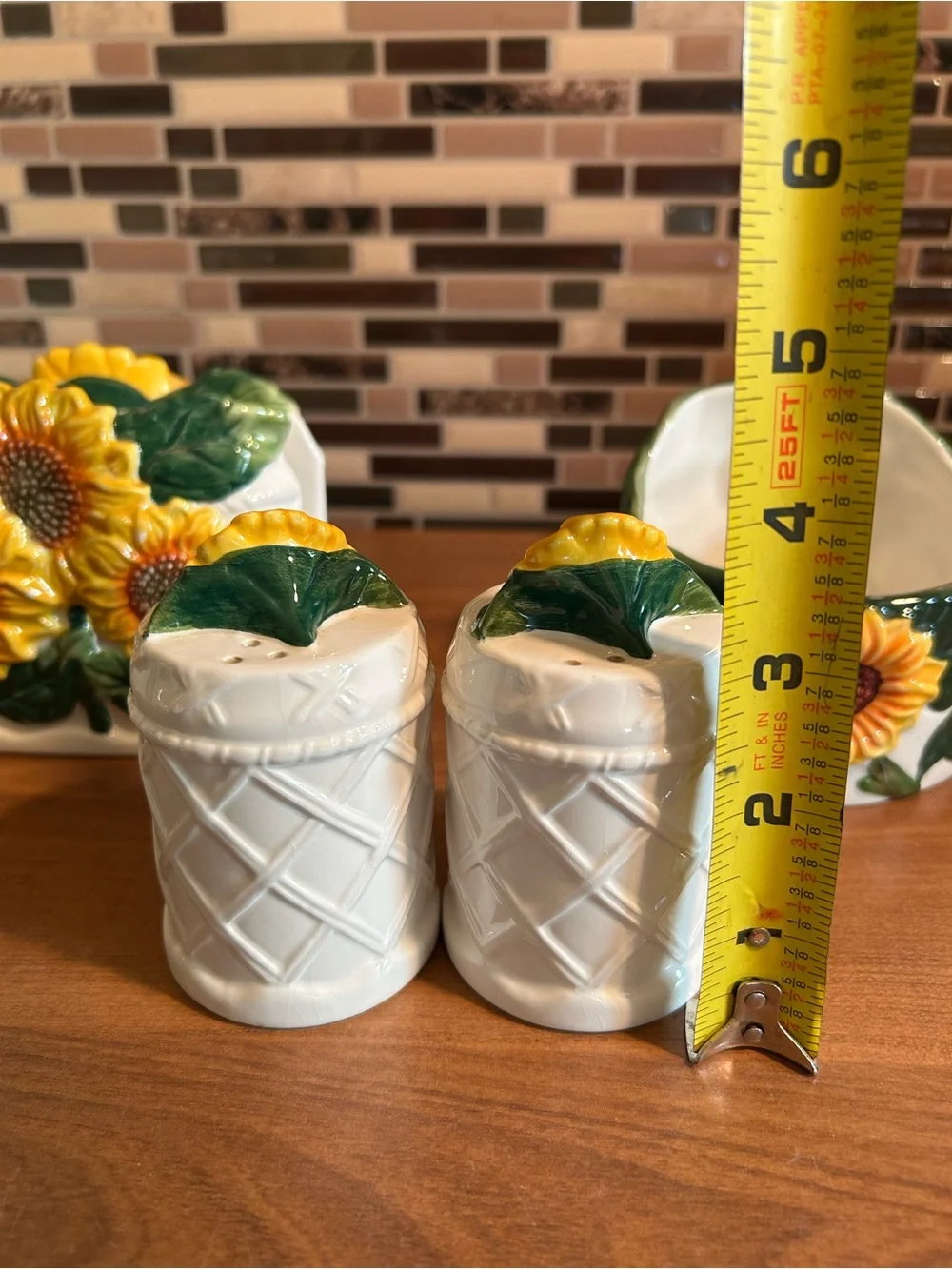 Sunflower Ceramic Kitchen Set - Salt & Pepper Set Napkin Scrubbie Holder